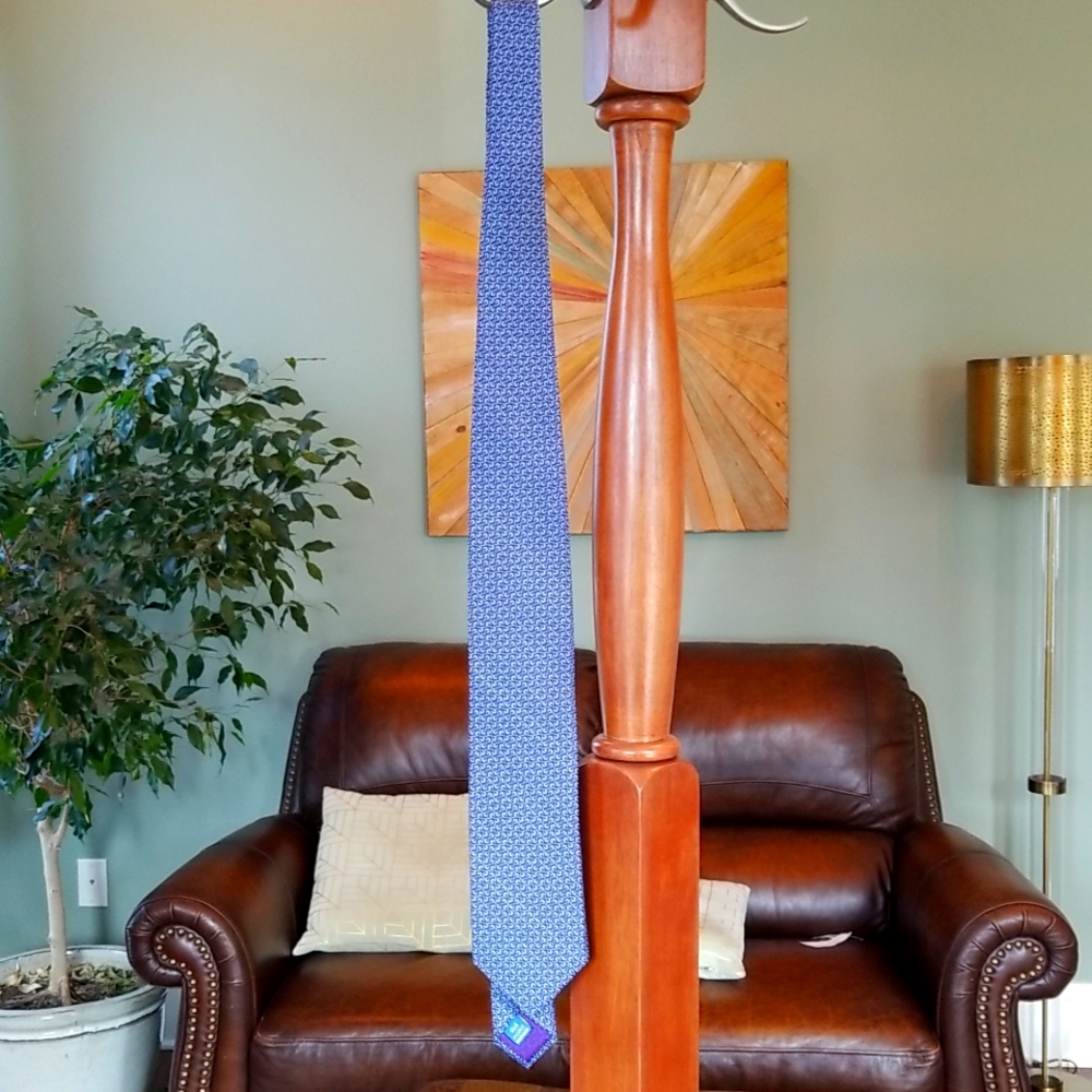 Haines and bonnet tie